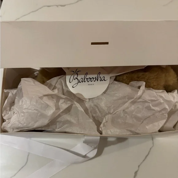 NIB Baboosha Honey Ginger Slippers - Picture 5 of 5